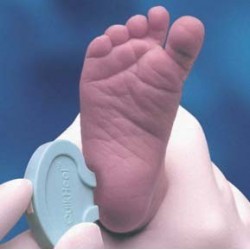 Dispositif SECURITE pour incision pédiatrique BD Quikheel™ de 0.85 mm