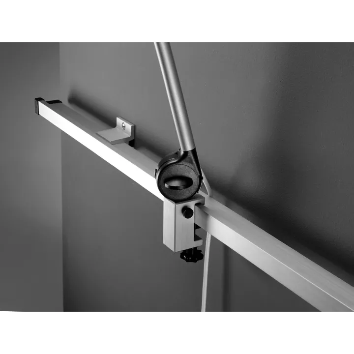 Etau pour rail médical standard